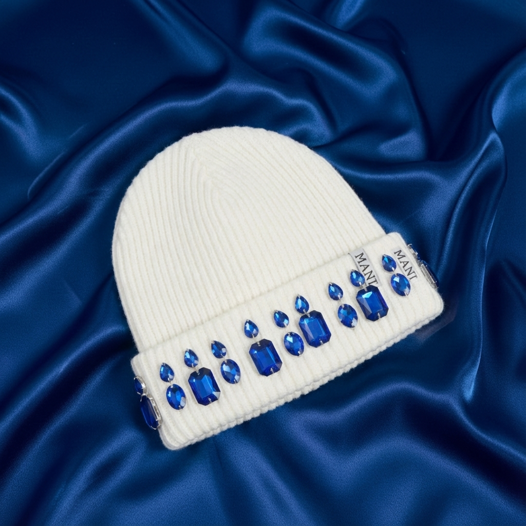 Mani v3 Royalty Beanie White Blue